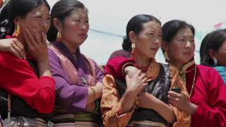 Plundering Tibet