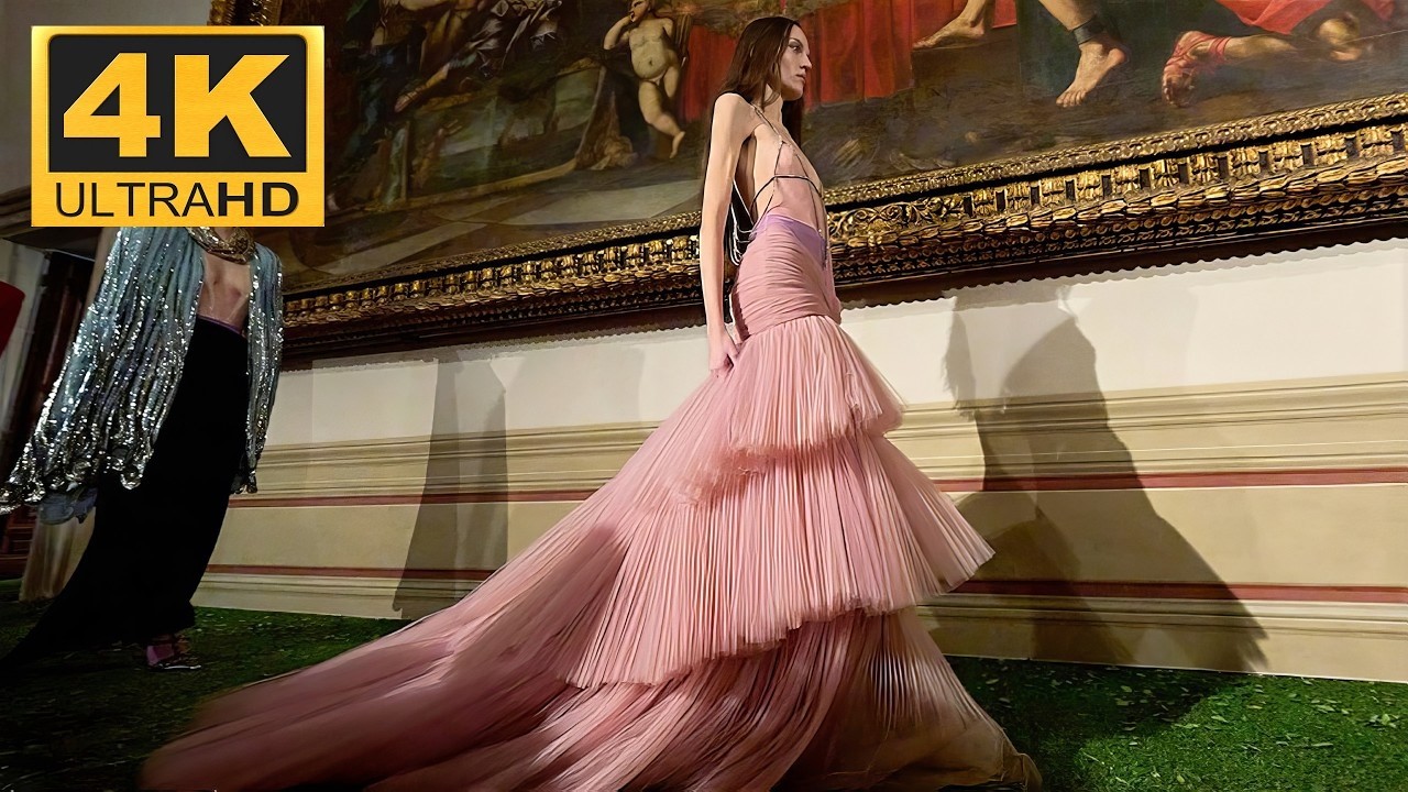 💃 Gái Xinh Đẹp Catwalk Cực Cuốn Hút — Outfit Cao Cấp Được Nâng Tầm Bởi Dịch Vụ Giặt Ủi Cao Cấp 👑B149