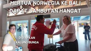 MERTUA NORWEGIA LIBURAN KE BALI
