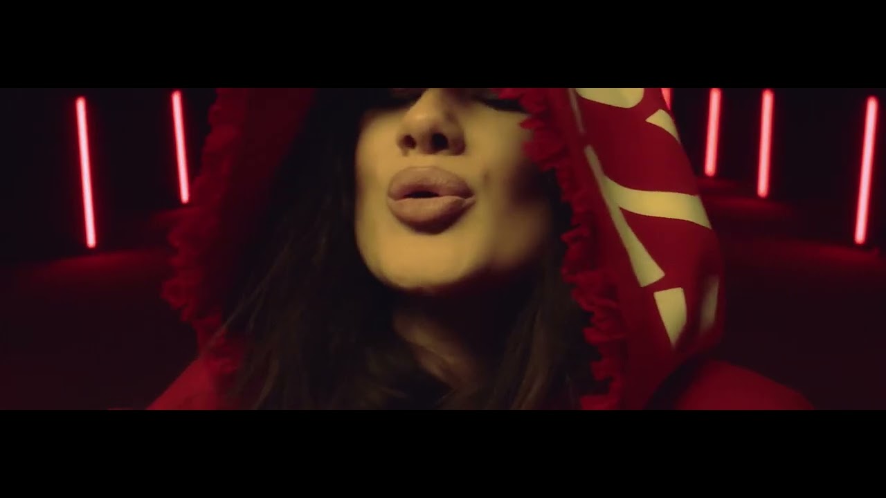 Lateks lezbiyenler haqida porno video