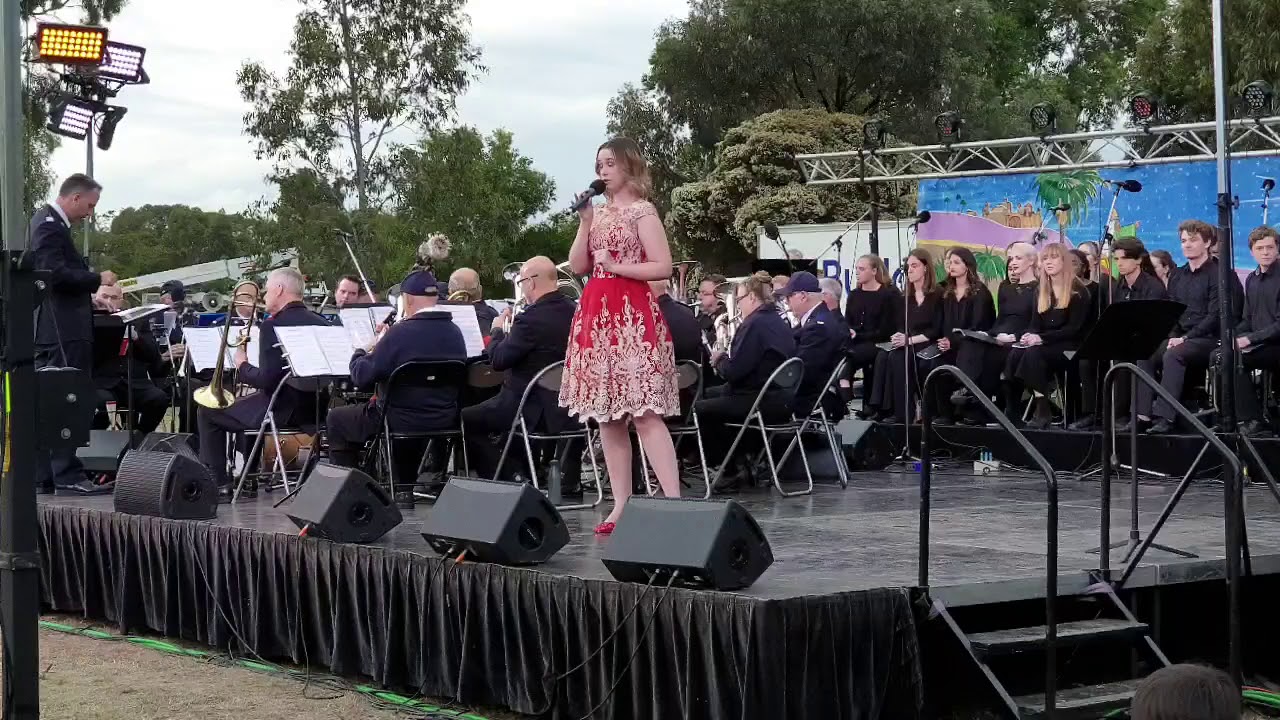 Macleay Park Christmas Carols