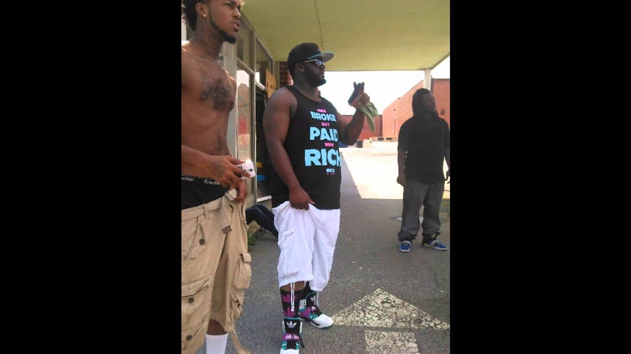 Slim Pickenz ft. Young Kaz- Pull Up Man