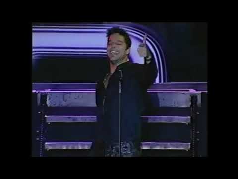 Ricky Martin Performance On B96 Summer Bash DVD (2001)