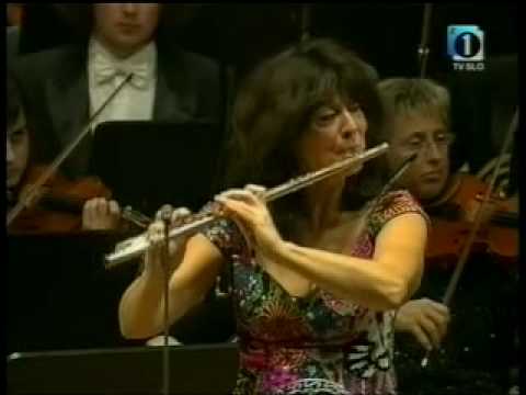 Mozart Flute Concerto No. 1 - Irena Grafenauer (3/3)