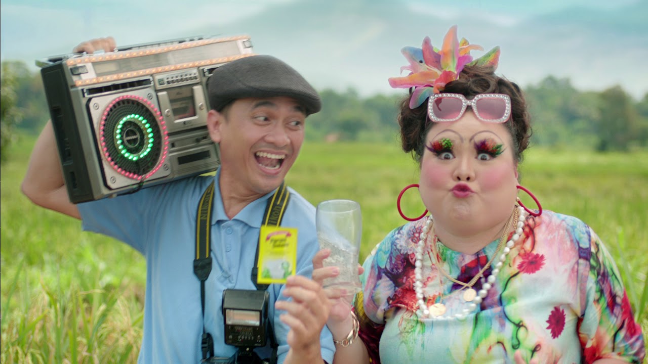 Bintang Toedjoe Panas Dalam "Sawah" 30 - YouTube