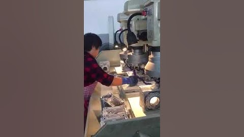 automatic multiple spindles tapping and drilling machine4