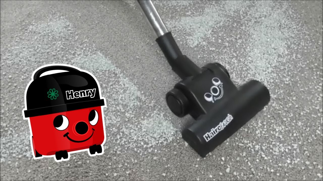 HENRY THE HOOVER Vacuuming Carpet full 