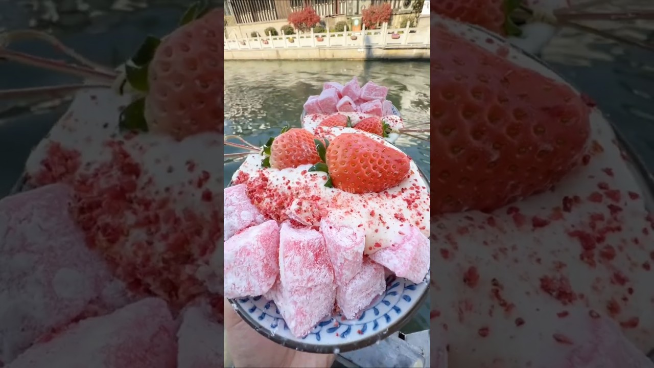 Exploring Sweets of Shanghai's Street Food Paradise 🇨🇳 | Hot Sweets, Skyscrapers & Night Life"