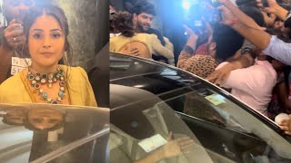 Shehnaaz Gill Mobbed By Media Photographers Diwali Party In Mumbai