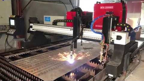 Máy cắt CNC EMC 3000 và nguồn cắt plasma phun sương 200WMS
