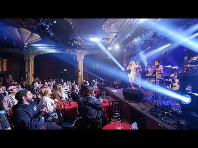 Léa Jarry - Comme avant [Live au Cabaret Lion d'Or]