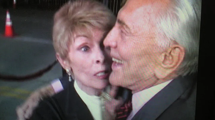 KIRK DOUGLAS chided by JANET LEIGH for what he wro...