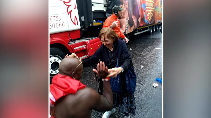 Notting Hill Carnival 2018: Raver, aged 92, dances...