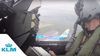 Download Lagu KLM flying in formation with F-16's | Cockpit Tales | KLM MP3