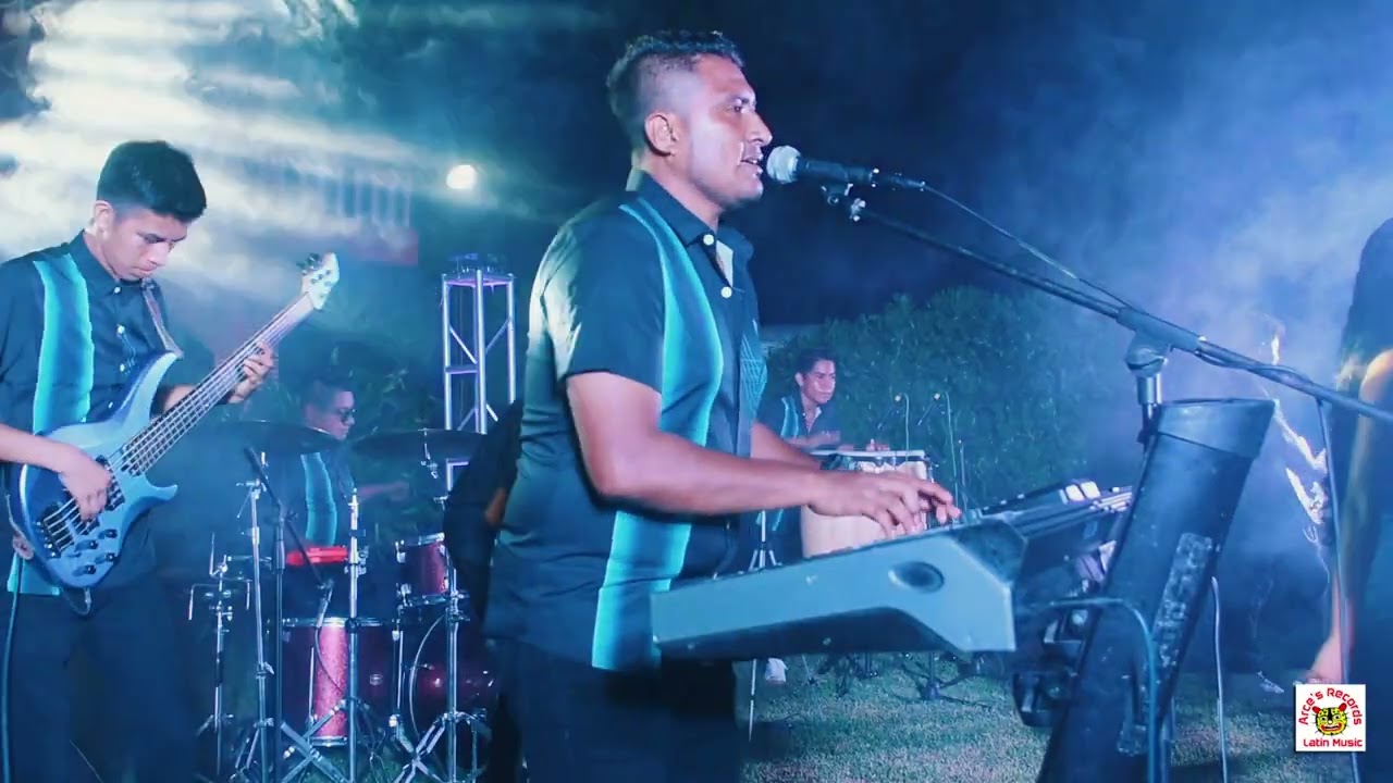 Los De La Sabrosura - Popurrí Charangas (En Vivo)