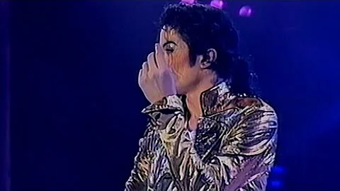 Michael Jackson - Stranger In Moscow (Live HIStory Tour In Seoul) (Remastered)