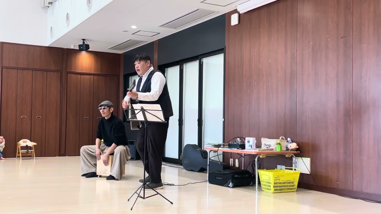 にじのむこうに🌈カホンでやってみた！新町かぜいろこども園にて。作詞作曲坂田修,guitar田中輝幸,cajon maker サイトウグンマ