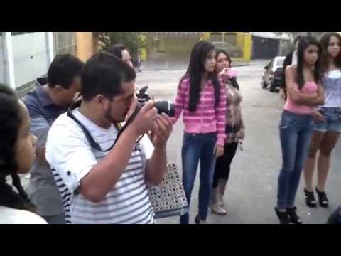 ANGOLANO FAZENDO SUCESSO