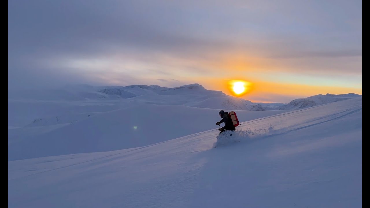 Topptur på ski til Nautgardstinden (2258 moh.) fra Valdresflye