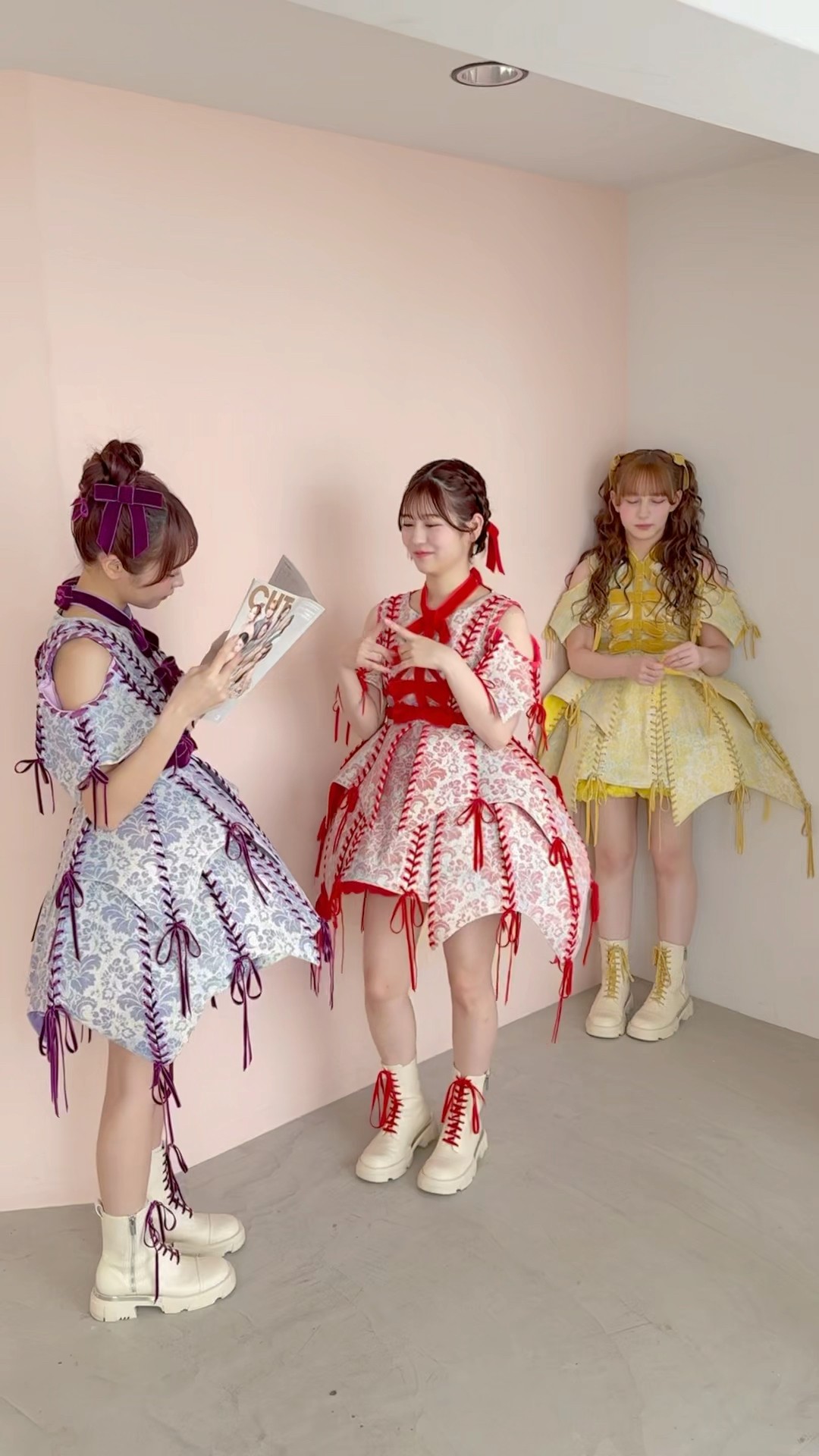 FRUiTS（フルーツ）のバックナンバー | 雑誌/定期購読の予約は