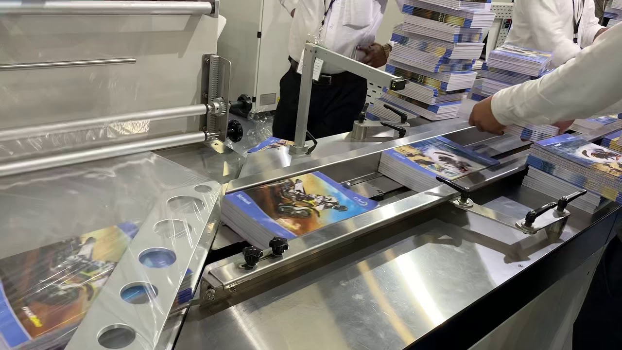 High speed shrink wrapping machine JOYPACK - YouTube