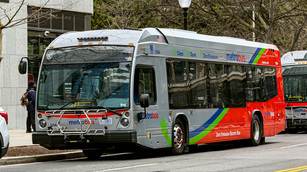 WMATA 2025 Nova Bus LFSe+ 1044 on Route C11 Ride