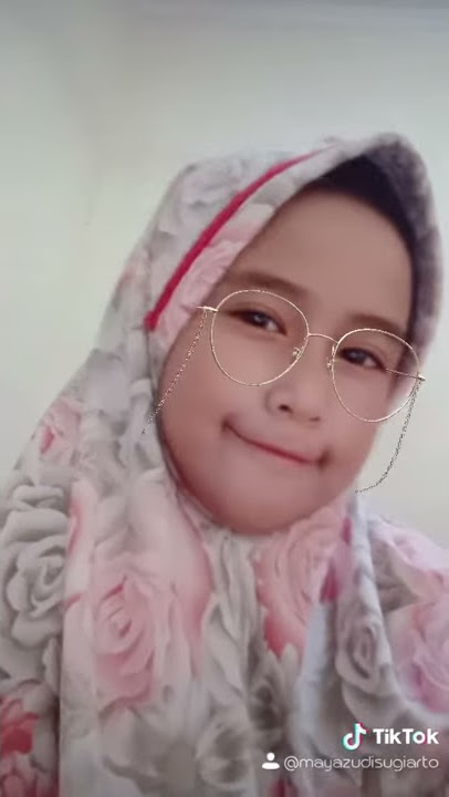 Zura sedang tik tok mamah muda