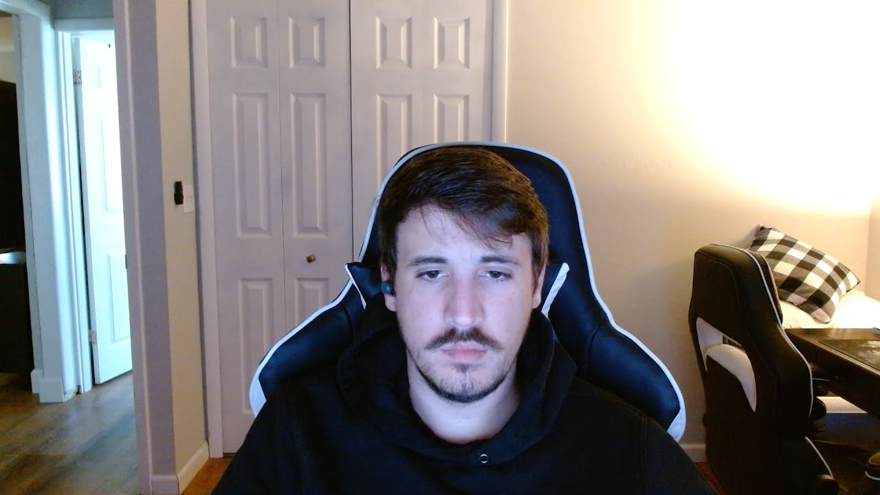 Emerald Top Laner practicing the zilean top special