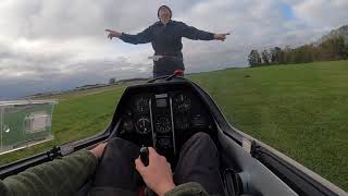 Wolds Gliding Club Solo Flight K21