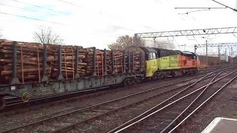 The Class 70 ‘GE PowerHaul’ Colas Rail Freight No.70814 with load of Logs was leaves at Carlisle.
