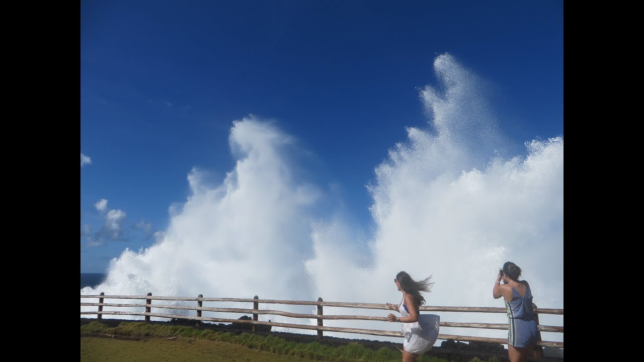 Grosse houle à Cap Méchant juillet 2017 ( Ile de la Réunion )