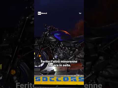 Video Bari, a 18 anni investe con la moto un altro ragazzo, morti entrambi sul colpo