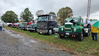 Mack Days 2021 @ Gerhart Machinery Co. - Classic Trucks Leaving on Saturday Afternoon by MichaelTJD60 575 views 5 months ago 4 minutes, 24 seconds