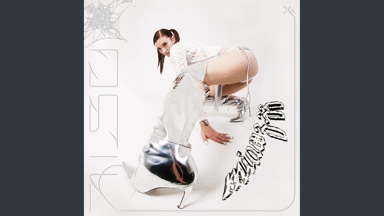 在 YouTube 上观看 LIKE ME (WALLA) (feat. Deb Fan) 在 YouTube 上观看 LIKE ME (WALLA) (feat. Deb Fan)