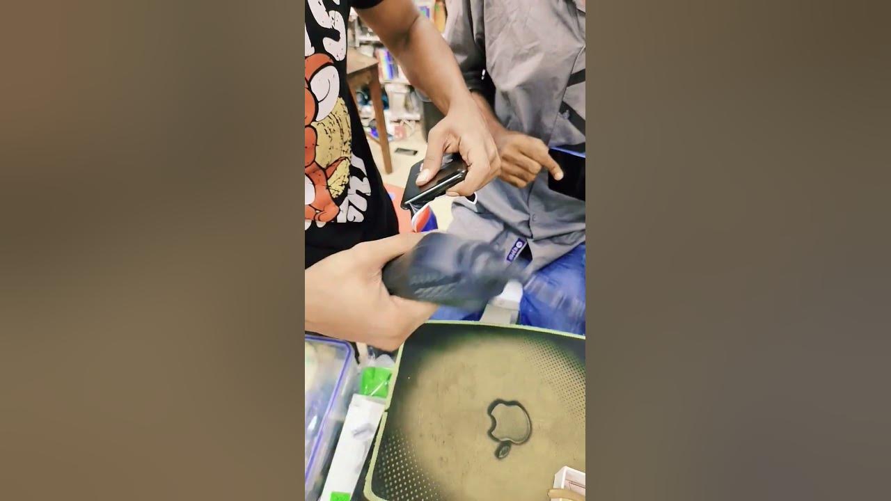Kathlyn recommend Upskirt photo distributed by perez hilton