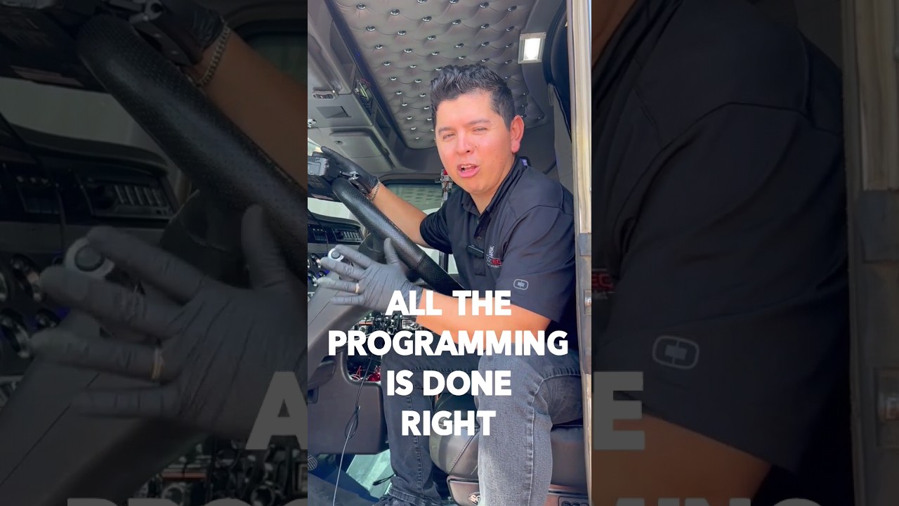 🔌🚜 Caterpillar ECM programmed right.👉 Follow me for more!