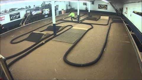 2wd mod buggy A-main at Kickin Dirt 3-16