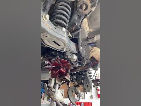 2013 KIA Sorento rear differential replacement with a a Kia original