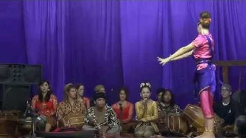 Jaipongan Bule