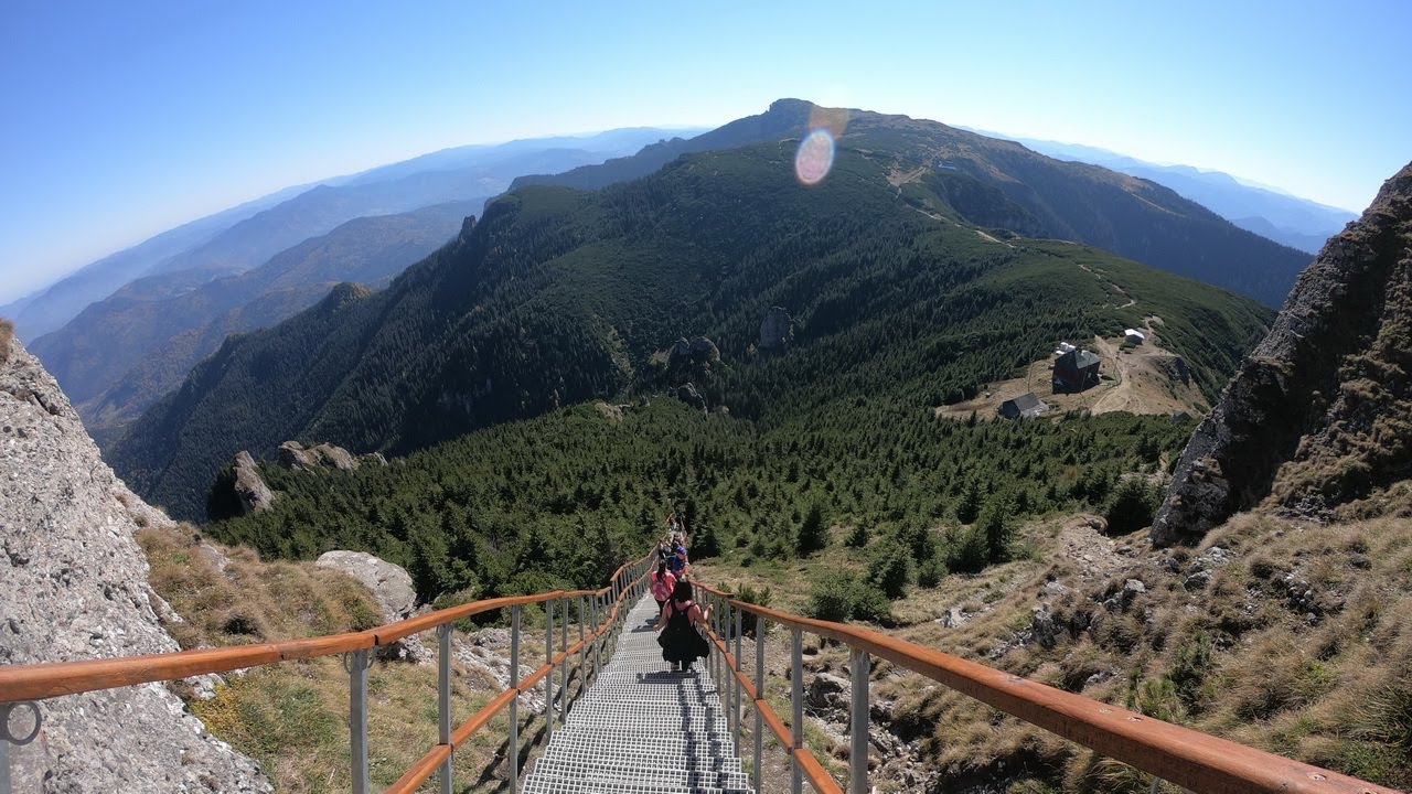 Prenez l'escalier vers le paradis, dans les montagnes de Ceahlău
