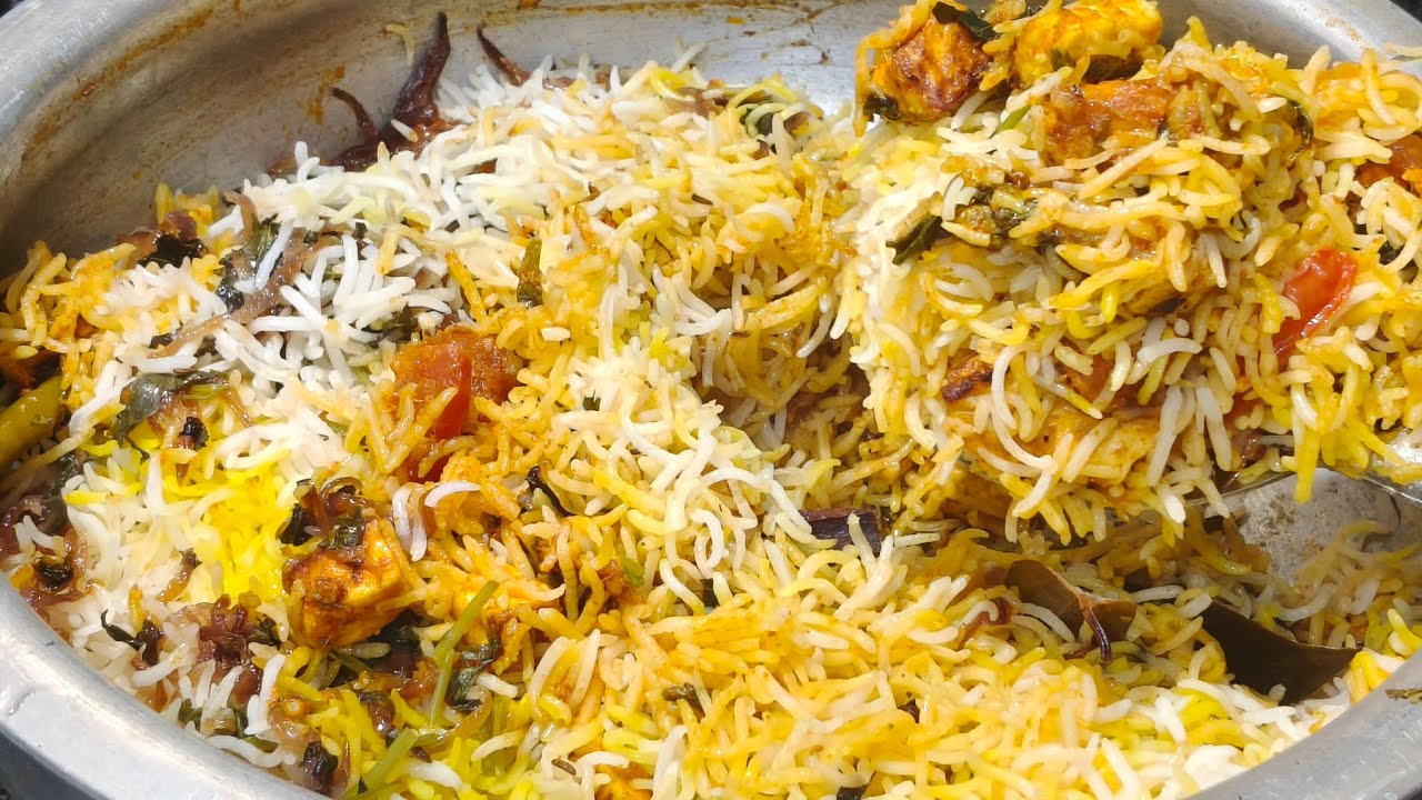  పనీర్ ధమ్ బిర్యానీ ఇలా ట్రై చేయండి చాలా చాలా బాగుంటుంది 😋 paneer Dum Biryani super tasty recipe👌