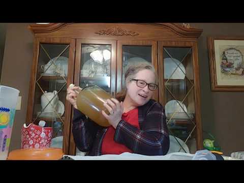 Video: Onion Salad And Onion Wine