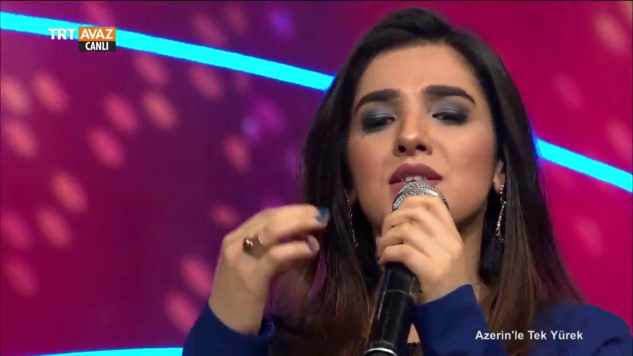 Senem Akdemir-Azerin ''Ay Saçı Burma''