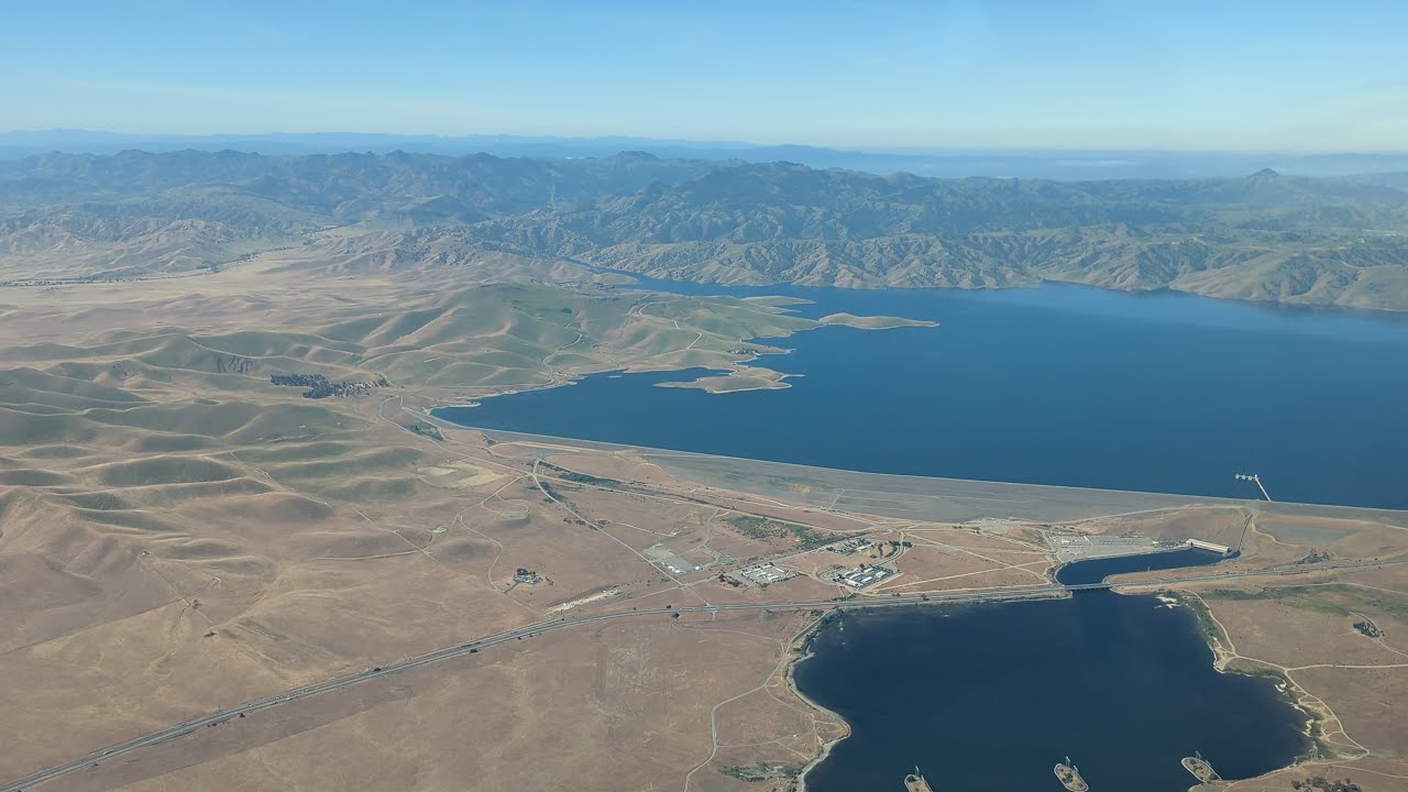 Flight to Madera municipal airport (KMAE) from KRHV