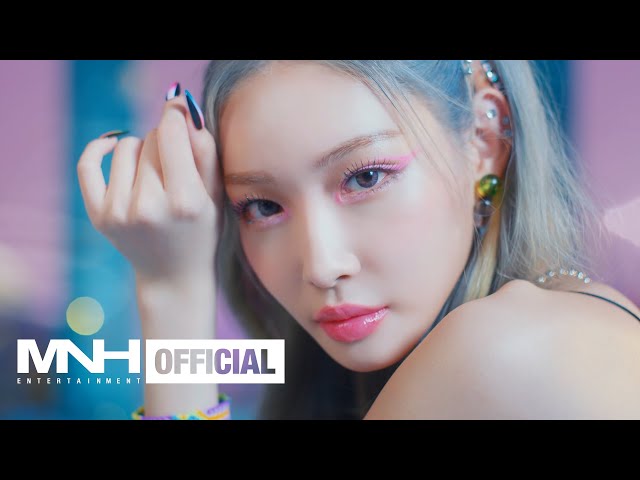 CHUNG HA 청하 'Sparkling' Official Music Video class=