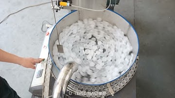 Cap safety ring slitting machine