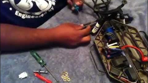 How to upgrade Traxxas Slash 4x4 front/rear hub bearings
