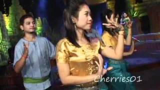 Raksmey Reymeas DVD 131 - Au Raksmey   Noy Vannate - Chomnar Snaeh