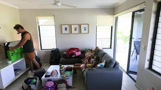 Timelapse packing our stuff - dayswellspent family 2018