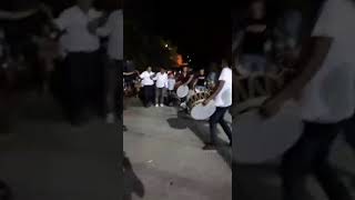 Dogan muzik mor gecinin boynuzu  helvali koyu cosuyor.